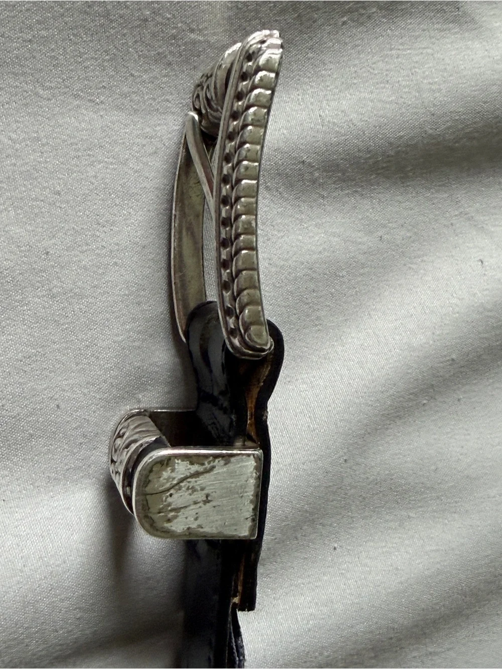 BRIGHTON Women’s M/L 32” Black Leather 90s Belt 42603 Silver Embossed Croc EUC